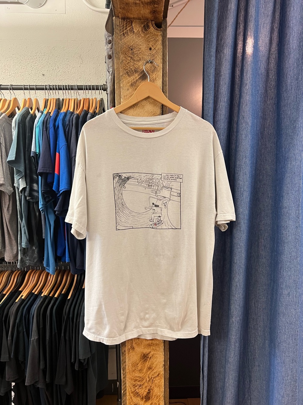 Vintage Fxiends Surfing White Graphic T-shirt